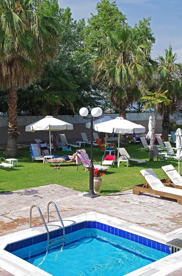 Sun Beach Hotel Платамонас Екстериор снимка